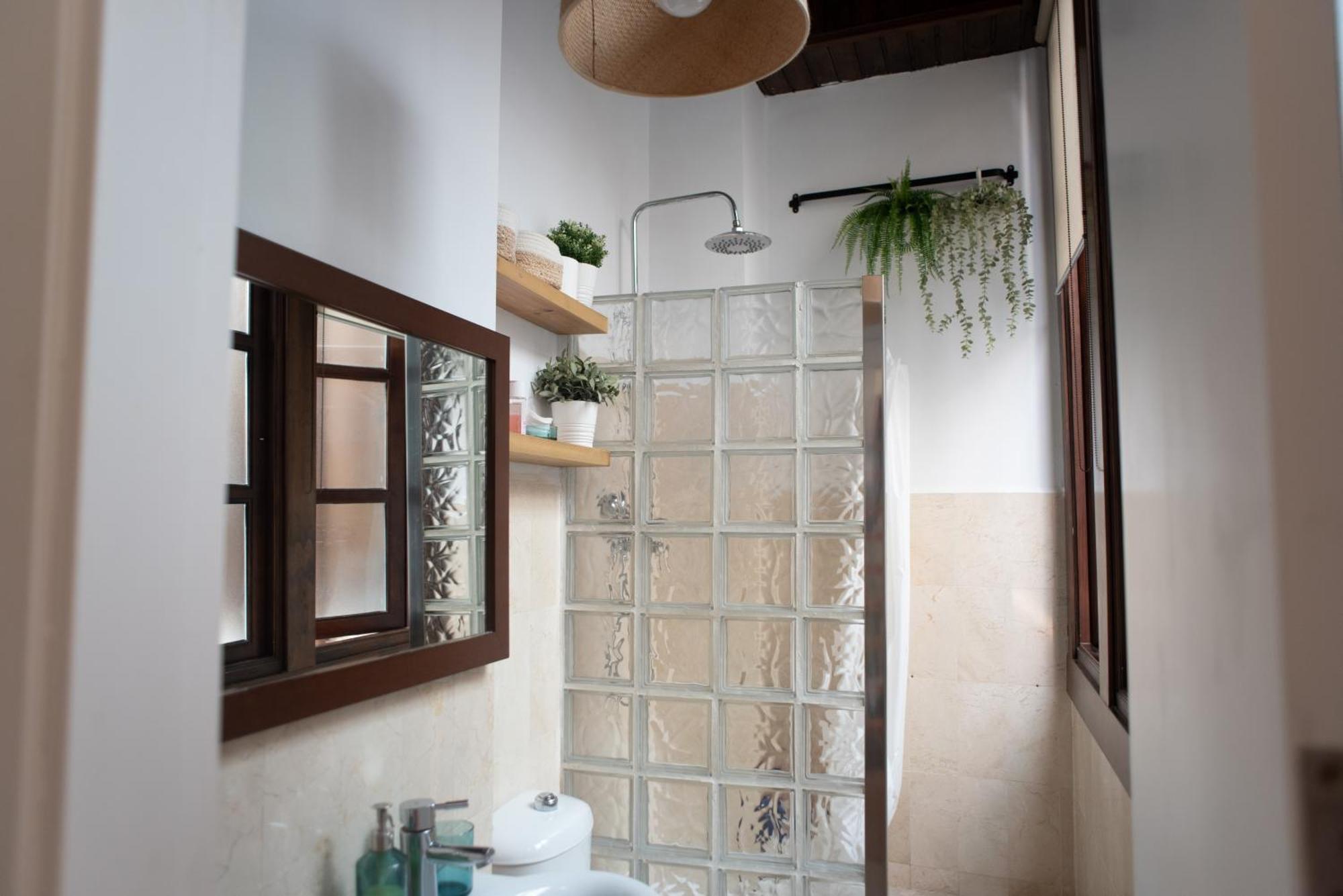 Cozy & Quiet Apartment In The Center Málaga Exterior foto