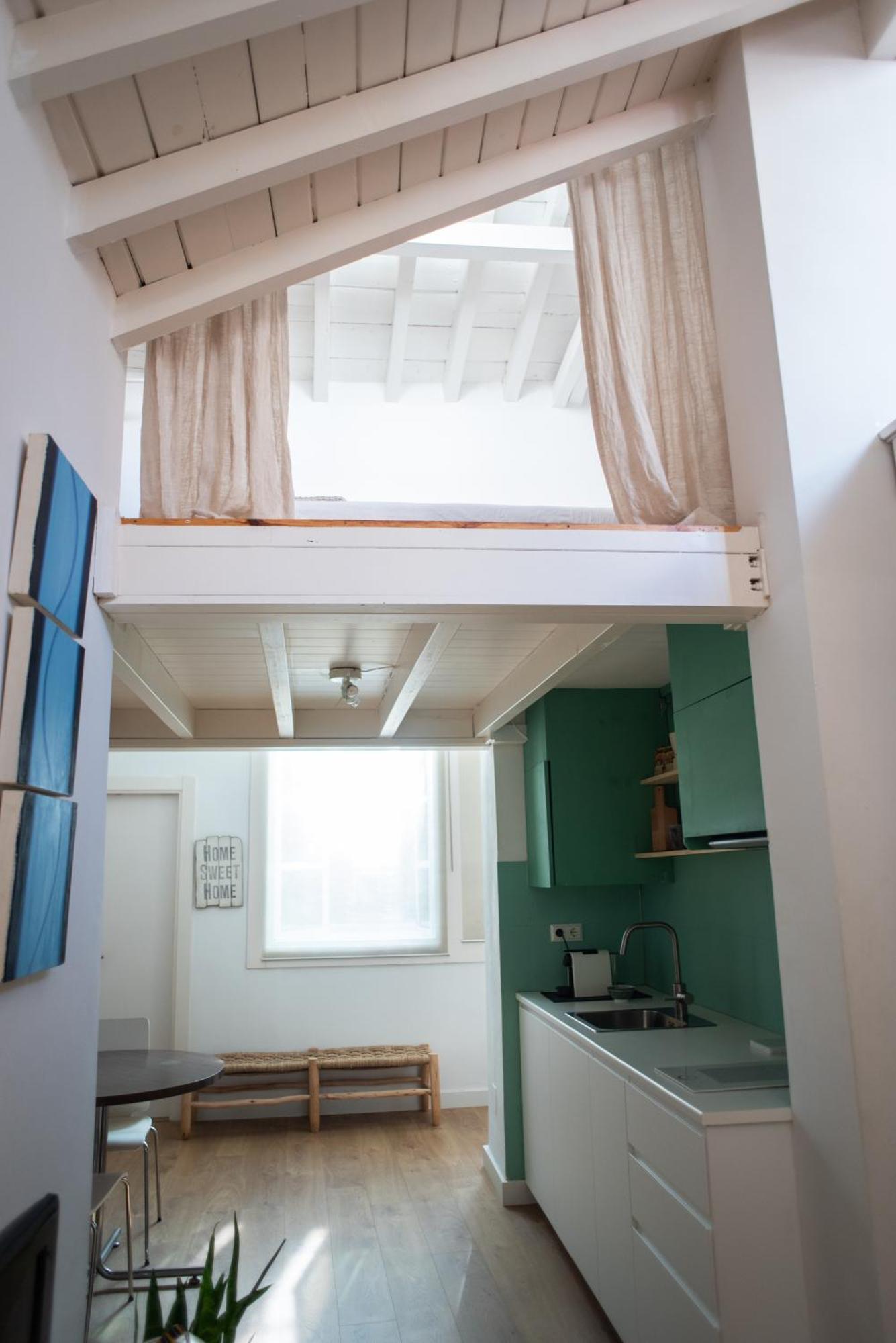 Cozy & Quiet Apartment In The Center Málaga Exterior foto